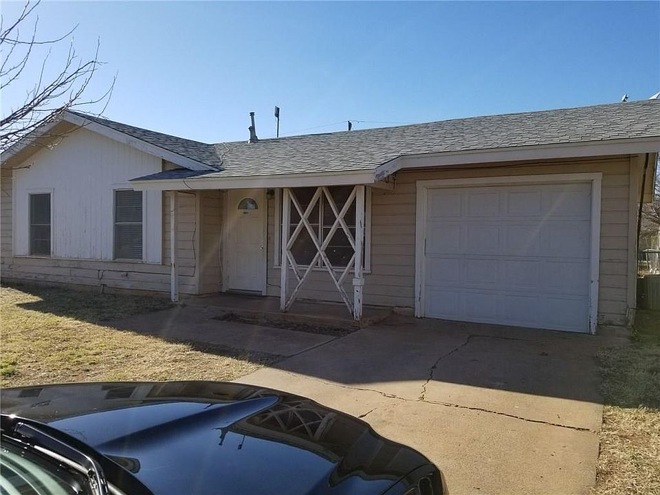 1st image of 902 N La Salle Dr