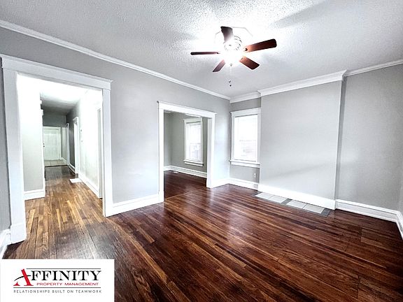 2nd image of 21 E 32nd St #1