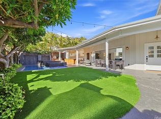 245 Palaoa Pl, Honolulu, HI 96816