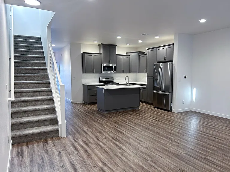 6127 Blue River Dr SE — Photo 8