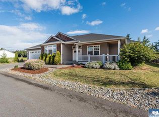 103 E Cobblestone Ln, Sequim, WA 98382