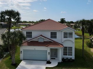 7855 Cameron Cir, Fort Myers, FL 33912