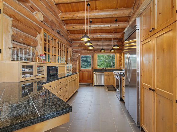2nd image of 246 Timberline Rd