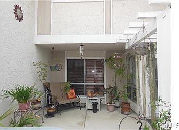 3rd image of 5012 Sloane Ave