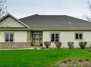 704 Cricket Ln, Middleton, WI 53562