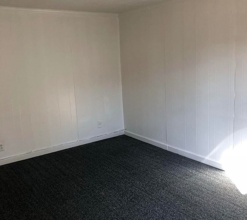 1st image of 303 N 1st St #B