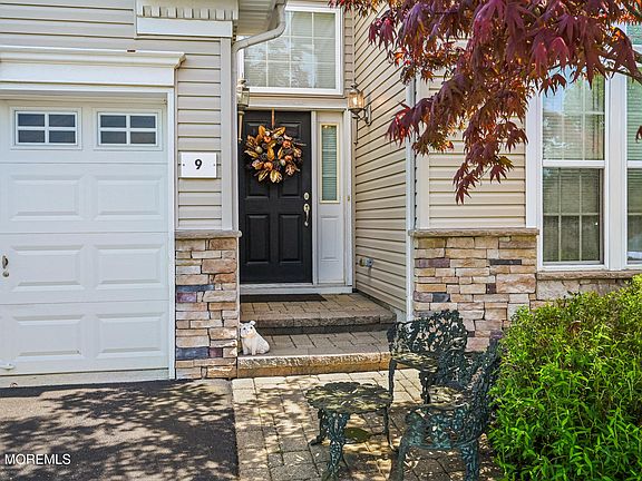 4th image of 9 Arborridge Drive