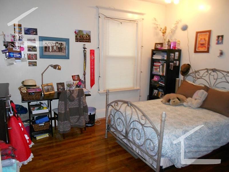 2nd image of 14A Ashford St APT 004