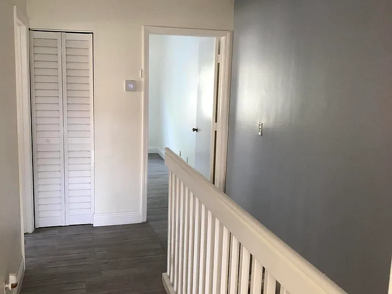 401 SW 120th Ave — Photo 33