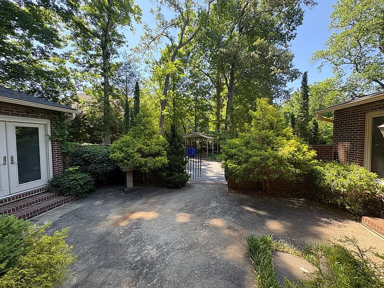 1 Dellwood Dr — Photo 24