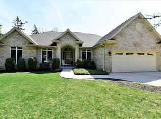 1800 S Elm Grove Rd, New Berlin, WI 53151