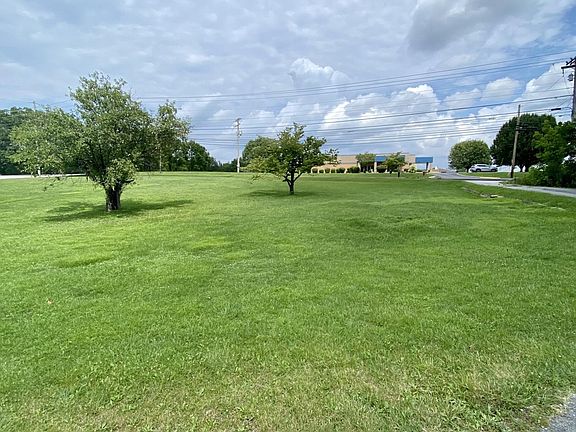 3rd image of 349 Old Jamestown Hwy