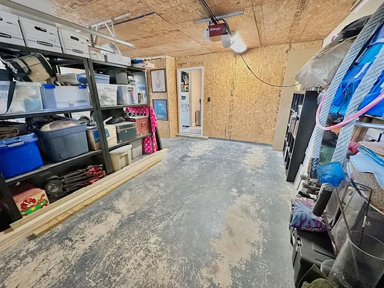 203 Hastings Ct — Photo 13