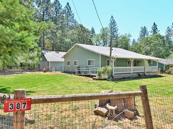387 N Old Stage Rd, Cave Junction, OR 97523