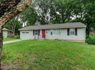 6012 E 102nd St, Kansas City, MO 64134