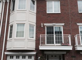 3-10 Soundview Ln, College Pt, NY 11356