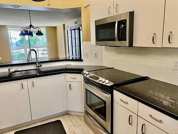 4th image of 9563 Weldon Circle #304