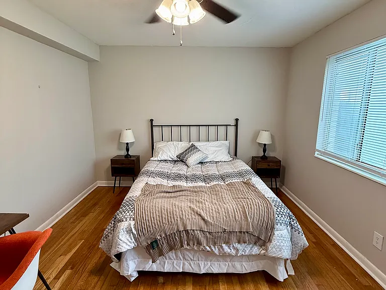 1570 Memorial Dr SE #16B — Photo 4