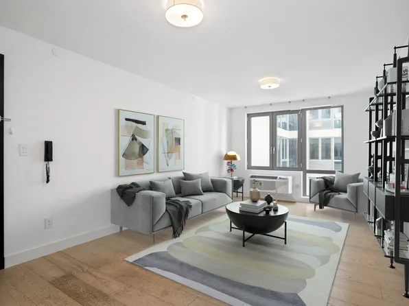 2128 Ocean Avenue image 1 of 6