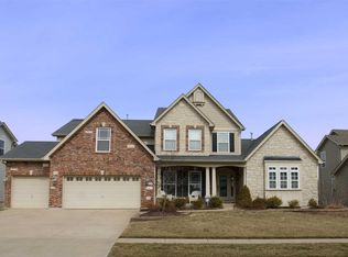 447 Parkview Manor Ln, Wentzville, MO 63385