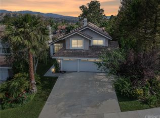 22112 Grovepark Dr, Santa Clarita, CA 91350