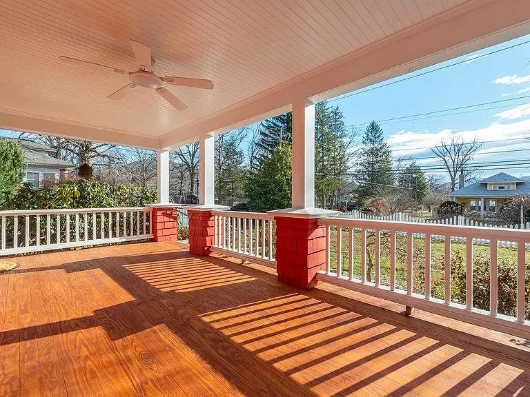 829 Montreat Rd — Photo 41