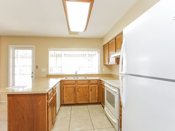 5th image of 3956 W Aster Dr