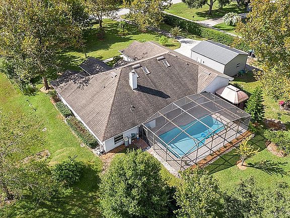 3rd image of 8161 Oakland Pl