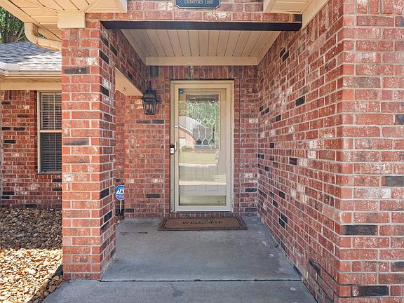 4th image of 3100 Crawford Loop
