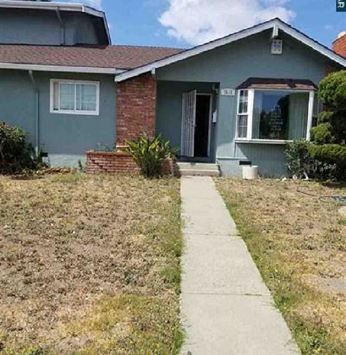 1st image of 2815 Canterbury Dr