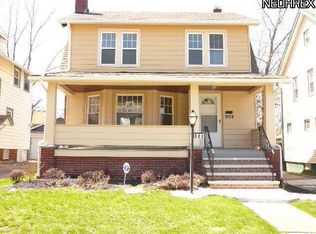 908 Selwyn Rd, Cleveland Heights, OH 44112