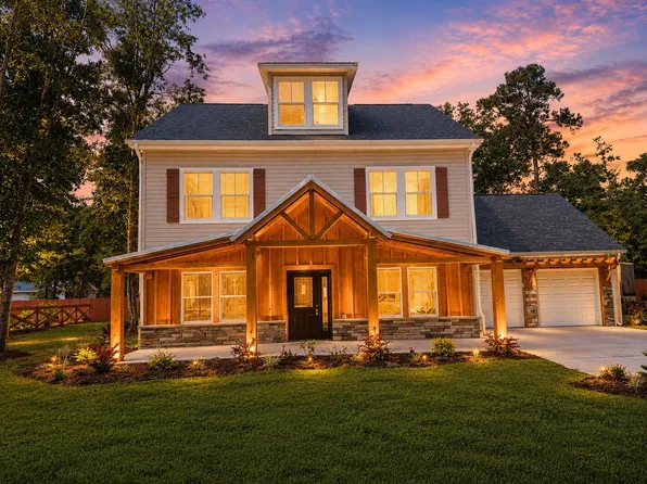 438 Locust St, Walterboro, SC 29488