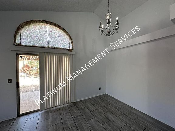 4th image of 36832 Goldenview Way