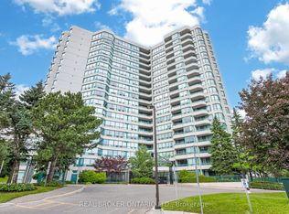 7250 Yonge St #501, Vaughan, ON L4J 7X1