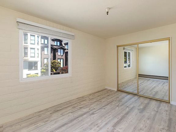 3rd image of 702 Presidio Ave #101