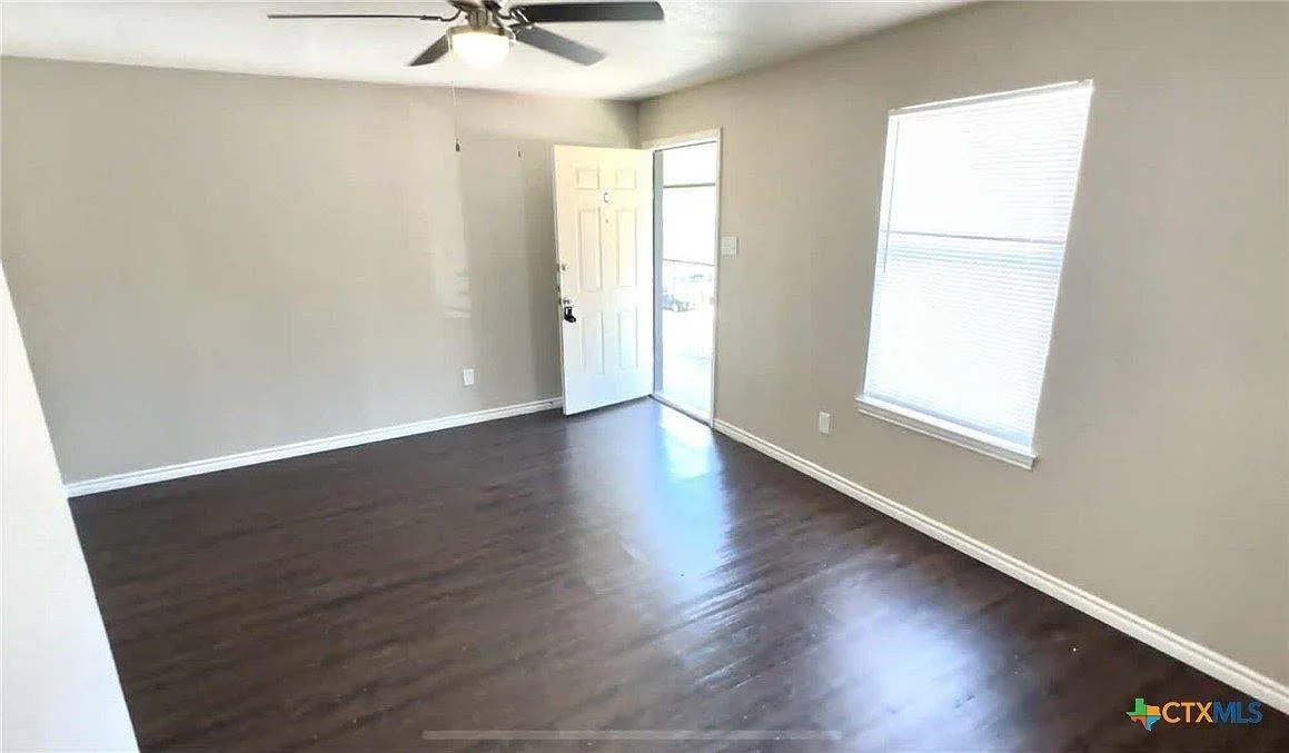 2 bed, 790 sqft, $750 — Photo 1