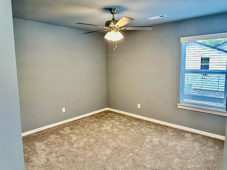 911 N Rupple Rd #106 — Photo 22
