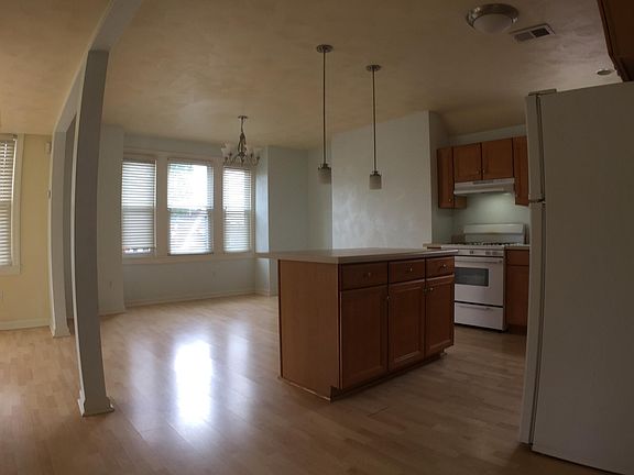 5th image of 115 N Fairmount St #2