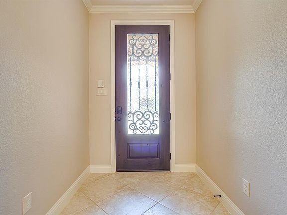 5th image of 3001 Waterfall Dr