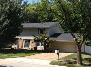 1773 Schoettler Valley Dr, Chesterfield, MO 63017