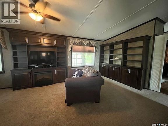 3rd image of 1207 Oak Ave