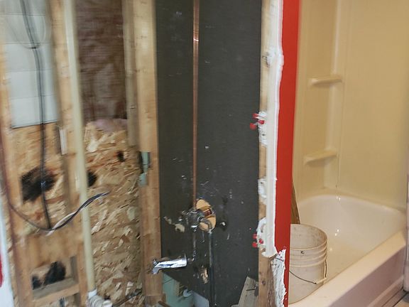 5th image of 45 S Morris St
