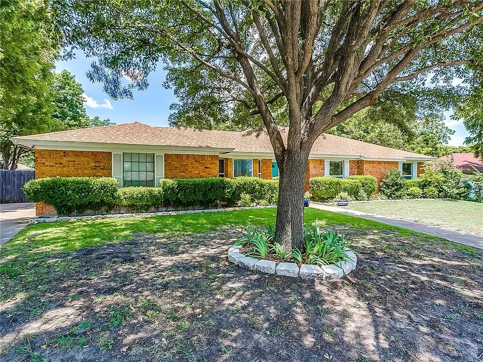 1st image of 4704 Brandingshire Pl
