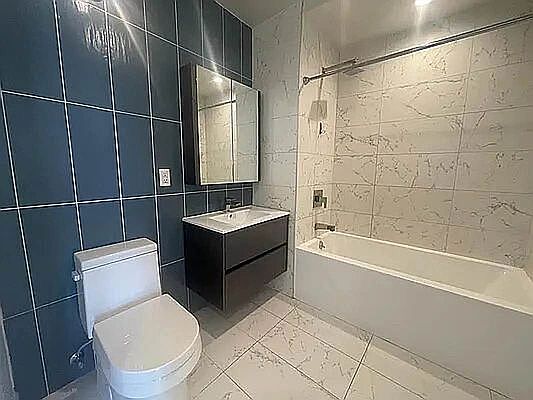 4th image of 290 Cypress Ave #2