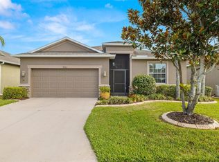 9953 Gap Wedge Dr, San Antonio, FL 33576