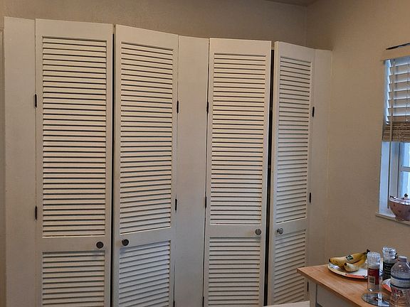 3rd image of 4315 S Renellie Dr