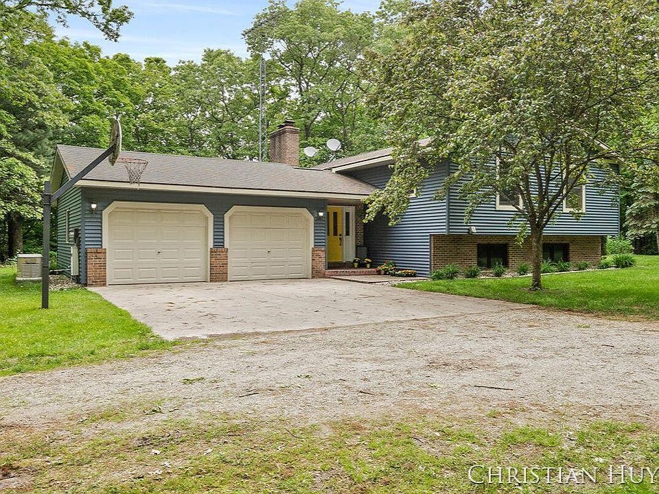 3001 E 82nd St, Newaygo, MI 49337 Zillow
