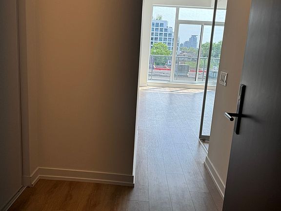 2nd image of 500 Dupont St #315