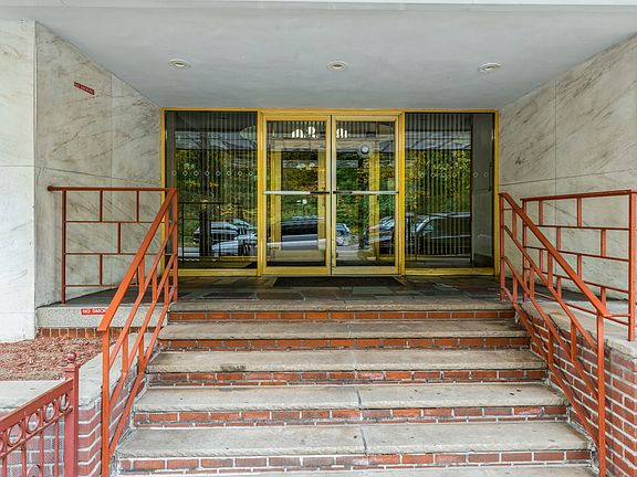 2nd image of 6601 Broadway APT 3-C