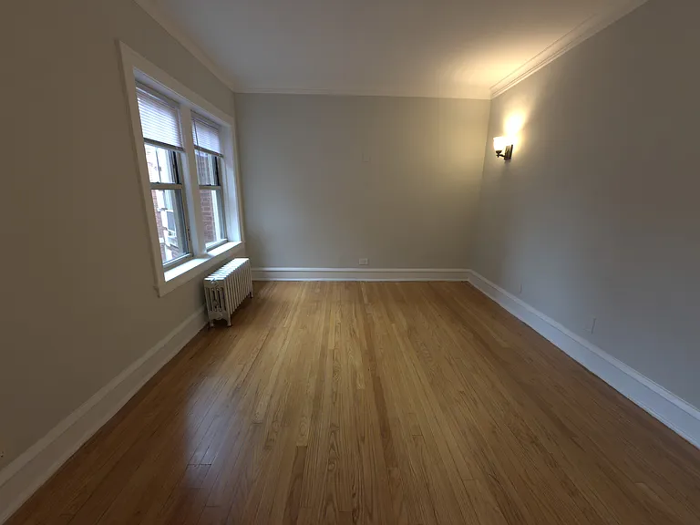 51175 W Montrose Ave #3A — Photo 8